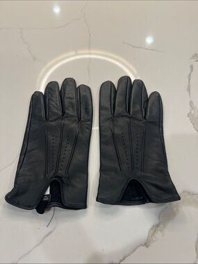 Nordstrom Black Leather Driving Gloves with Perforated Detailing